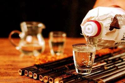 伏特加當水喝？為何俄羅斯人不碰中國白酒